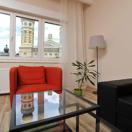 Synagogue Dream In The Center Budapest